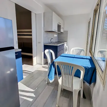 Maestrale Vista Mare E Privata 아파트
